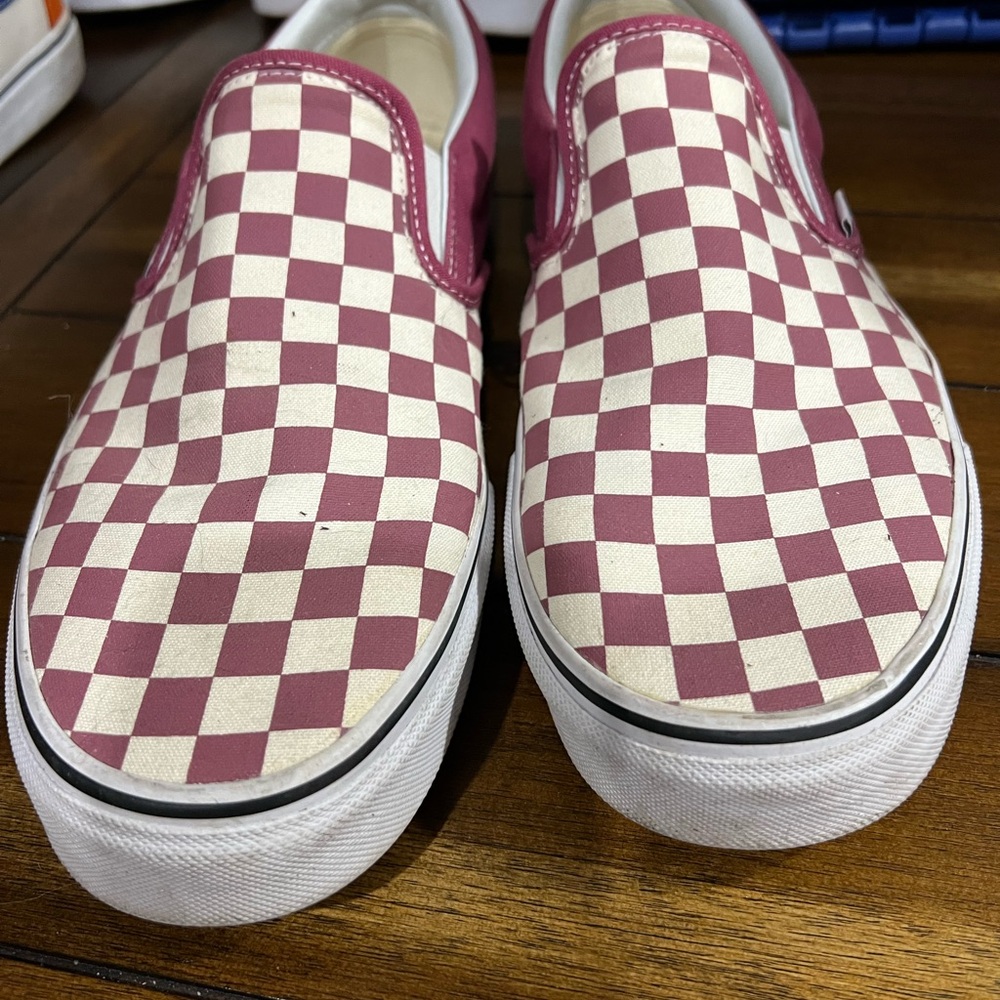 Men’s cranberry Vans